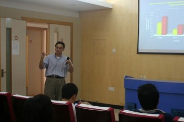 美国维吉尼亚州立大学医学院蔡宏波研究员到中山三院感染科学术演讲