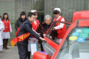 在点滴中做好服务，于细微处显现真情—市胸科医院坚持开展学雷锋月