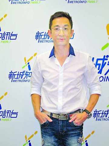 吴启华戒烟后发福