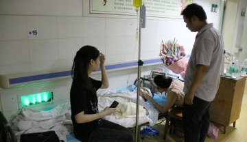 男患者持刀砍伤三名护士 其中一人有身孕