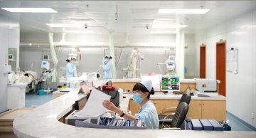 实拍：一线重症监护者