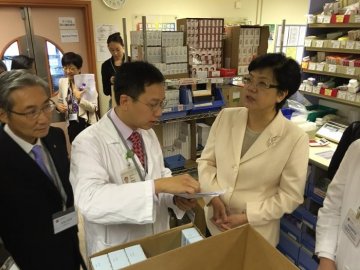 李斌主任访问香港、澳门特别行政区