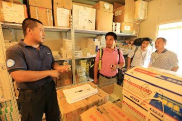 中国医疗专家组指导我驻利违和警察防暴队抗击埃博拉疫情