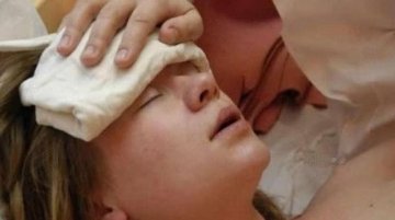 实拍孕妇顺产惊心全过程