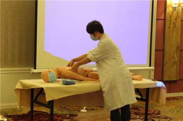 中国性科学大会性治疗师手疗法演示