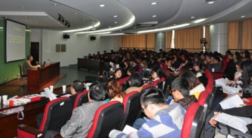 “转基因食品与人体健康科普宣传”活动走进扬州大学