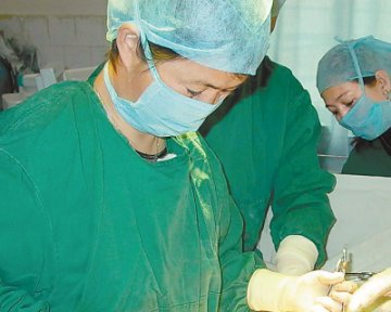 北京妇产医院妇科主任医师姜淑清——为维族姐妹做点实事