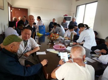 河口镇：市中心医院专家为河口镇老仁义诊