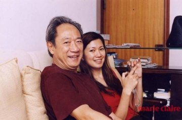 明星奶爸和“前世小情人”私照PK
