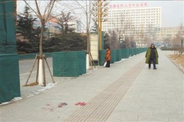 北京一医院副院长清晨被砍 员工被要求对外保密