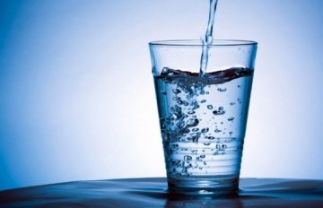 世界水日策划：喝水不当也致癌
