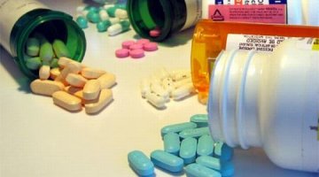 英国超过2万瓶复合维生素被疑含汽油成分