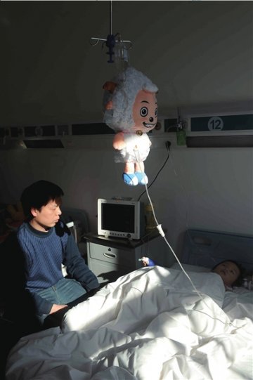 外国医生来京为患儿免费手术