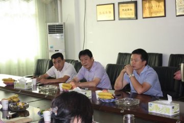 省食品药品监督管理局慰问湖南食品药品职业学院全体教师