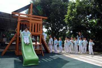 深港跨境学童奔波生活