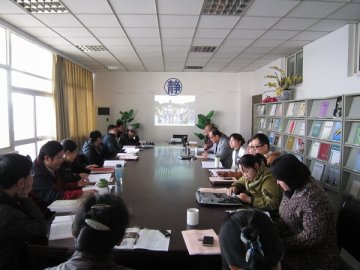珍惜已有成就推进科学发展--人文社科部举行暑期社会考察论文交流会