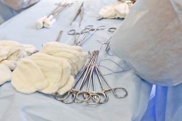 高清：直击年轻母亲剖腹产分娩全过程