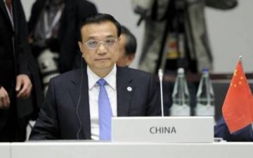 李克强：药价要下来 服务要上去