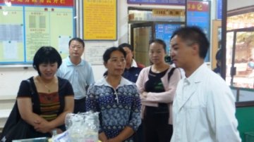 富民县人大对《食品安全法》、《药品管理法》贯彻实施情况进行检查