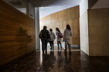 蜕变：西班牙女子手术减肥