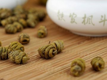 中医养生良药：铁皮枫斗