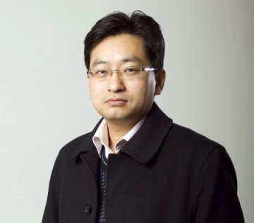 军医详解脊柱侧弯的发病原因