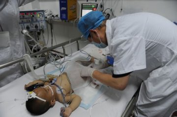 小儿误服药抢救纪实