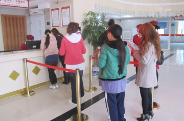劳丽诗慈善公益行：3月女性健康援助月