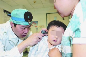 解放军总医院：耳畸形有新治疗法