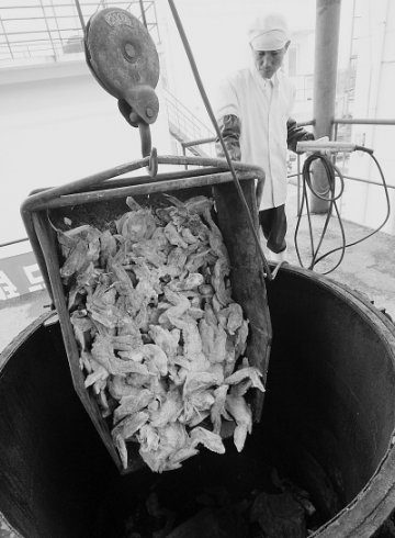 苏州销毁15吨非法进口肉类