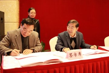 省纪委常委、省监察厅副厅长施彩华要求：突出制度建设 做到“四个切实” 加强食品药品监管系统党风廉政建设工作