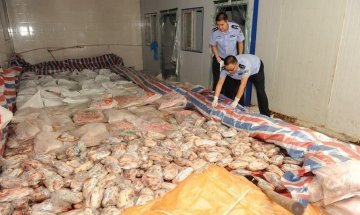 西安警方截获17吨假牛肉