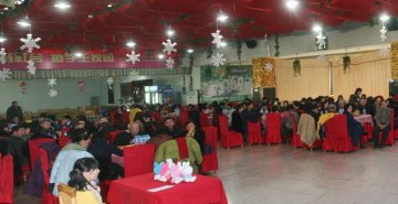学校召开统战系统新年联欢会