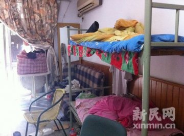 男子在群租房内猝死 三室一厅住着二三十人