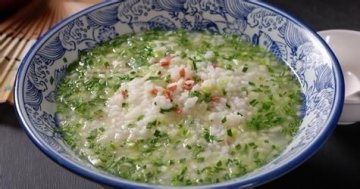 汤泡饭伤胃 小心得胃癌！