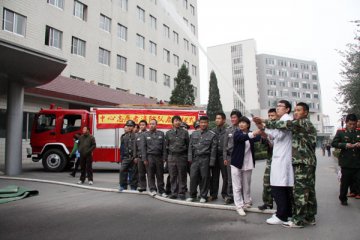 中国康复研究中心举办消防演练