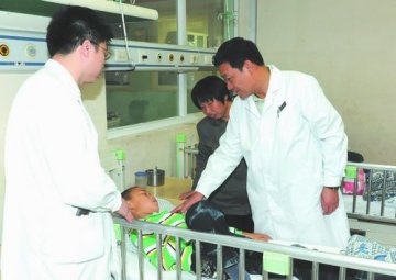 儿童医院来了个急院长