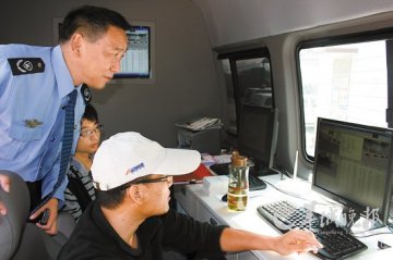 荔湾“天眼”盯住排污单位 重拳重金治“潲水油”
