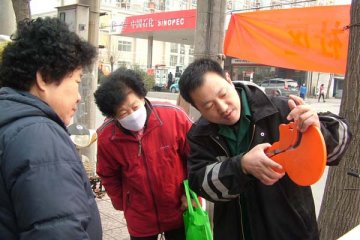 保定急救中心进社区送健康