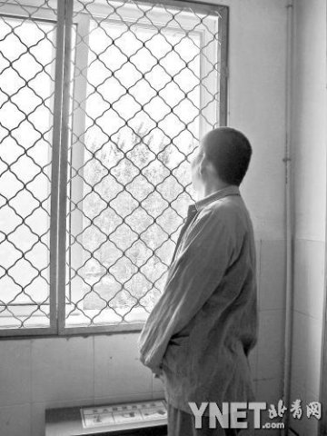 百余名精神病康复者被拒家门之外 亲属称害怕