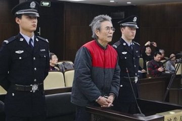 10名记者饭店聚餐病倒7人 店长自称老板有背景