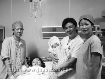水中分娩儿在航天中心医院降生