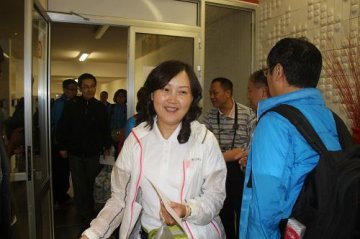 援几医疗队和专家抵达