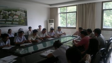 益阳市第五人民医院召开2011年上半年总结点评会