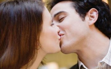 人睡觉为何做梦？揭科学无法解释的十种行为