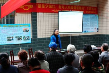 柳州市按摩医院心理咨询中心走进十一冶小区