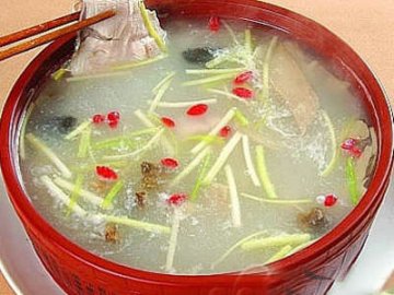 饮食养生：这八种食物坚决不能隔夜吃 易早死