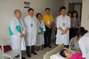 附属一院领导巡视实习生毕业综合考试