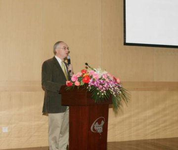 美国疾控中心专家来我中心介绍海地霍乱疫情处置情况
