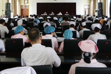 驻厅纪检组长、监察专员耿东星到省民政总医院督导落实厅2014年半年工作总结会议精神